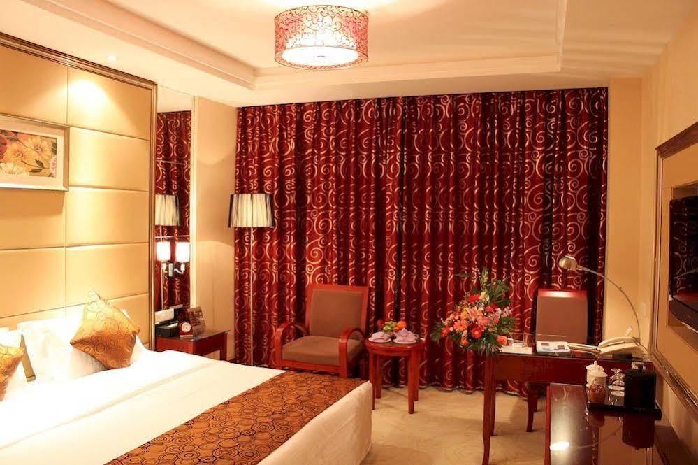 ווקסי Picturesque Hotel מראה חיצוני תמונה