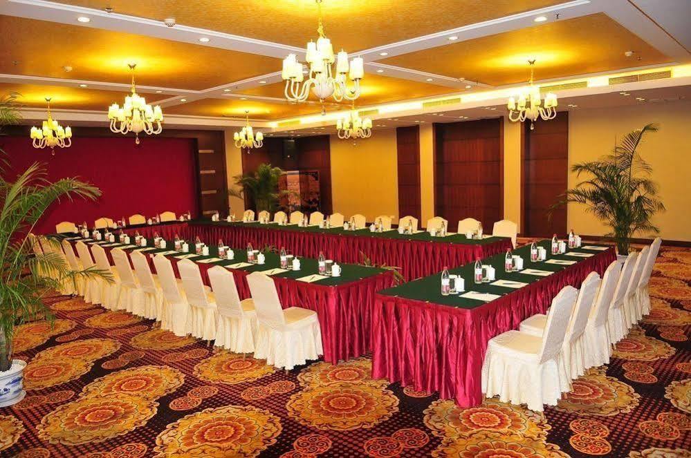 ווקסי Picturesque Hotel מראה חיצוני תמונה